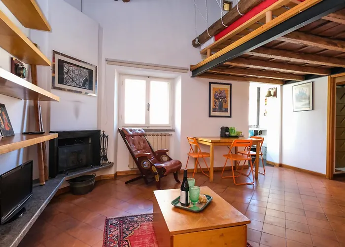 Trastevere Characteristic Apartment *