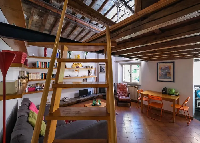 Trastevere Characteristic Apartment *