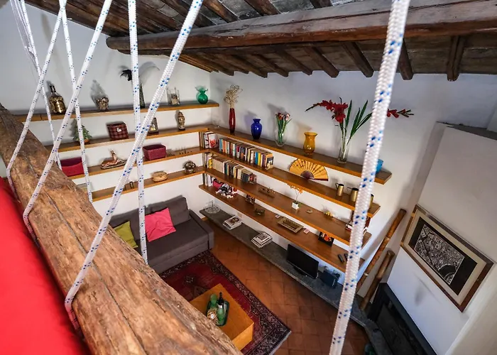 Trastevere Characteristic Apartment