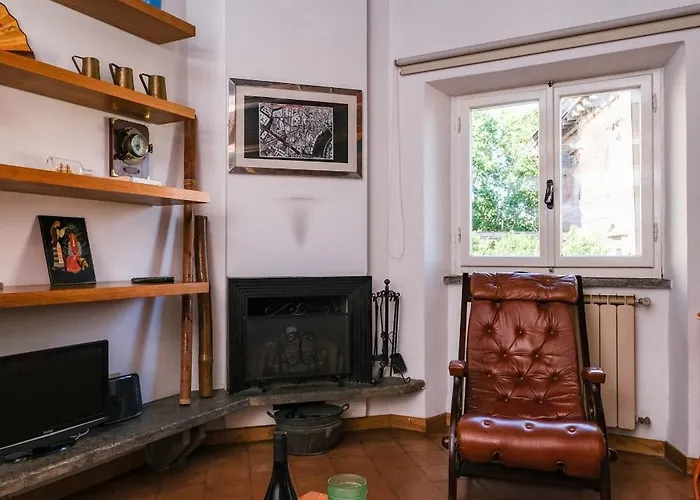 Apartment Trastevere Characteristic *